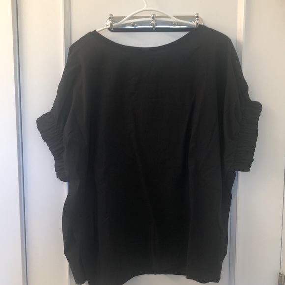 Oversized Short Sleeve Blouse - Picture 4 of 7